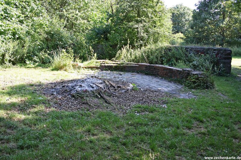 Datei:Maximilian 4 Schachtabdeckung.JPG