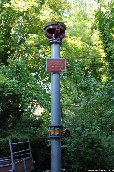 Datei:Dorstfeld 2 Protegohaube.jpg