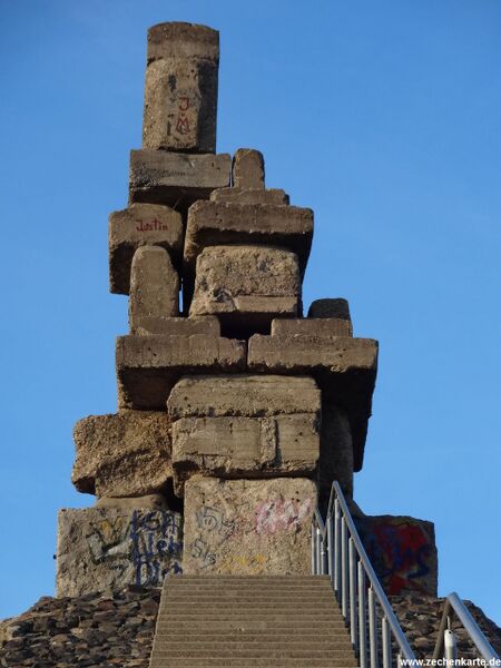Datei:Rheinelbe Halde 1503070032.JPG